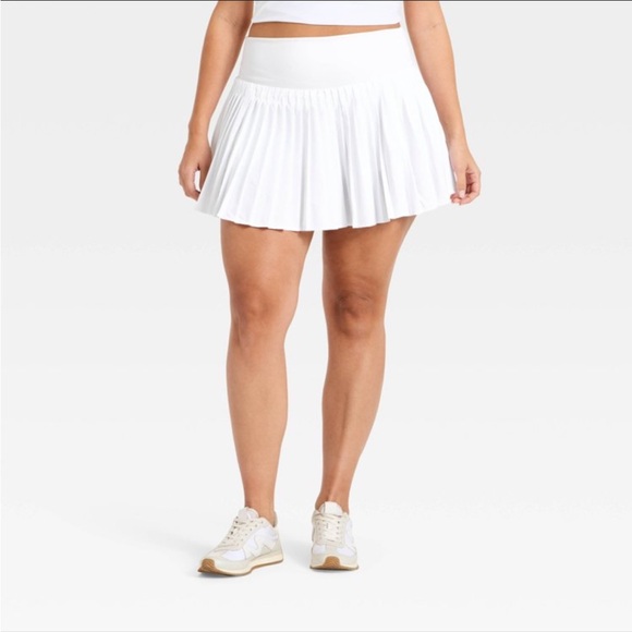 All in Motion White High-rise Pleated Moisture Skirt - Picture 10 of 16